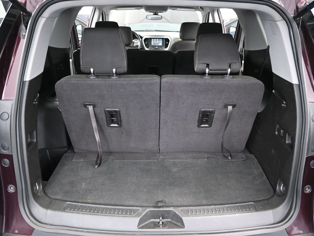 2017 Gmc Acadia SLE photo 33