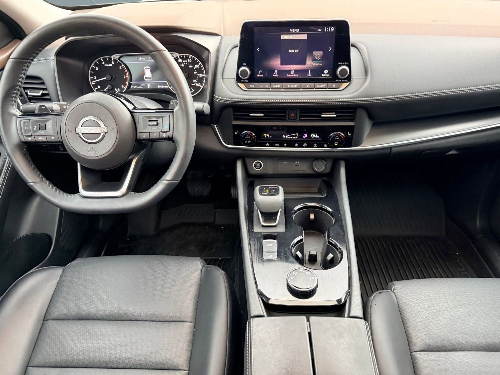 2023 Nissan Rogue SV photo 4