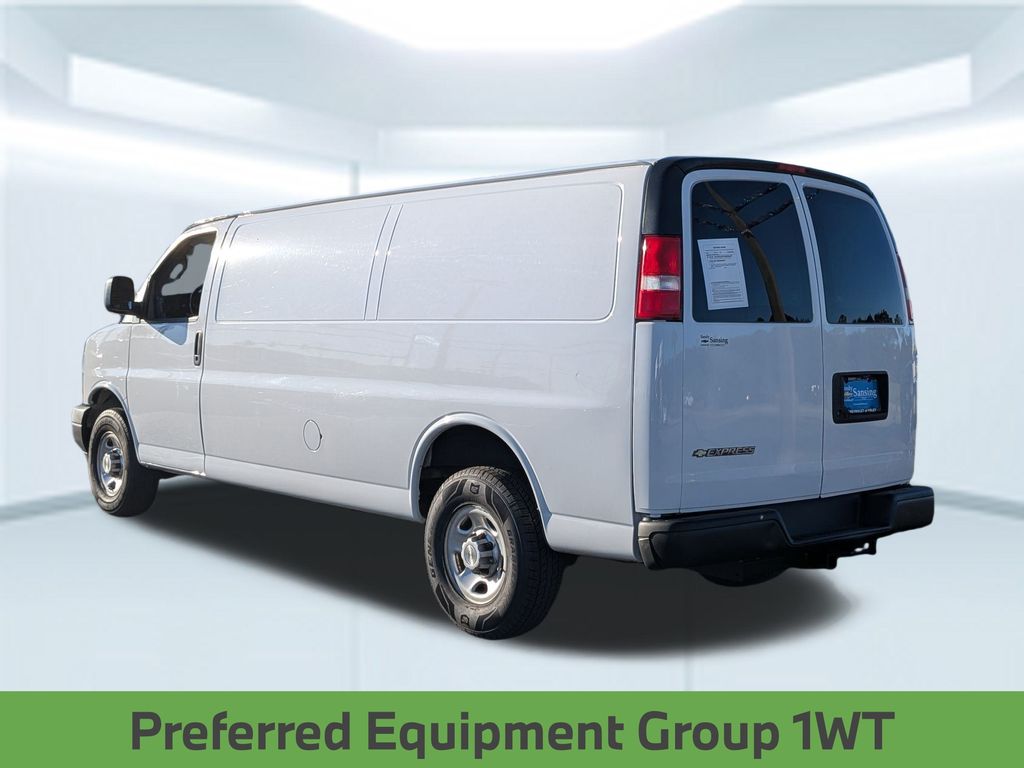 2021 Chevrolet Express Cargo Van 2500 photo 3