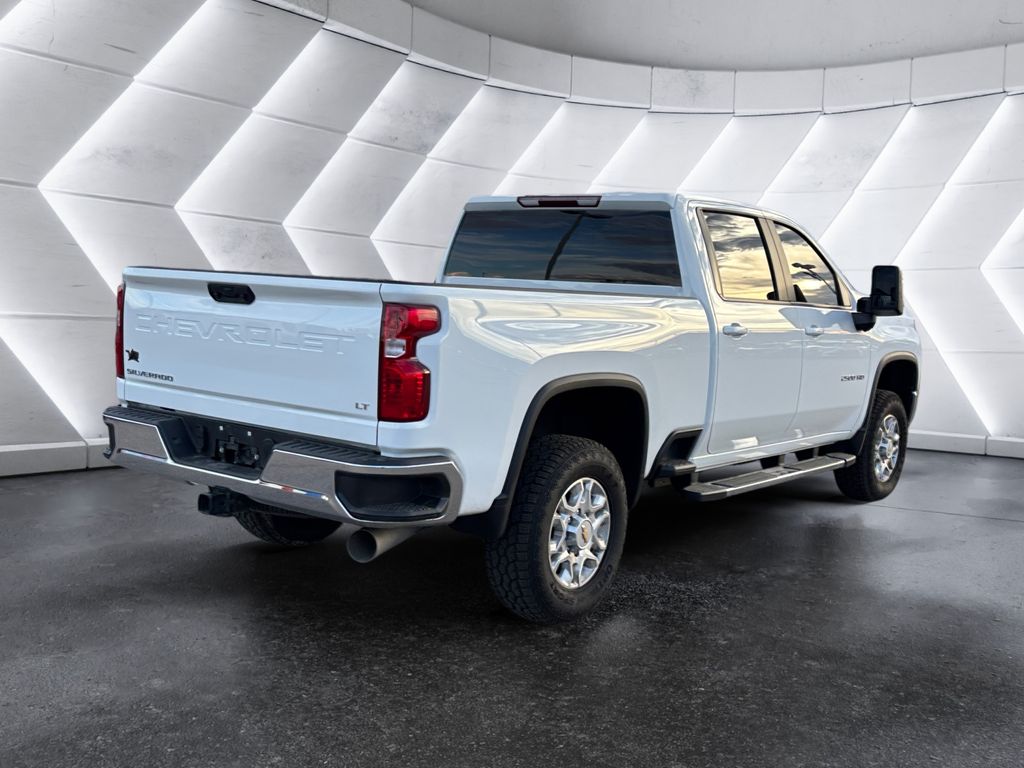 2023 Chevrolet Silverado 2500HD LT photo 4