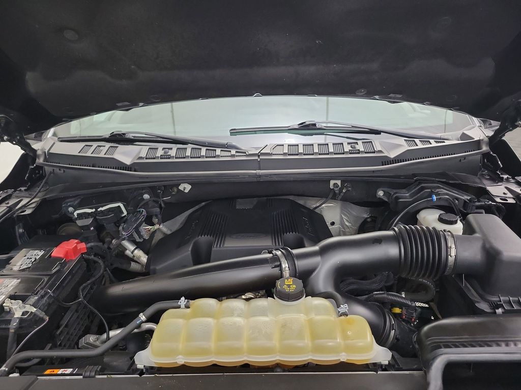 2019 Ford F-150 XLT photo 26