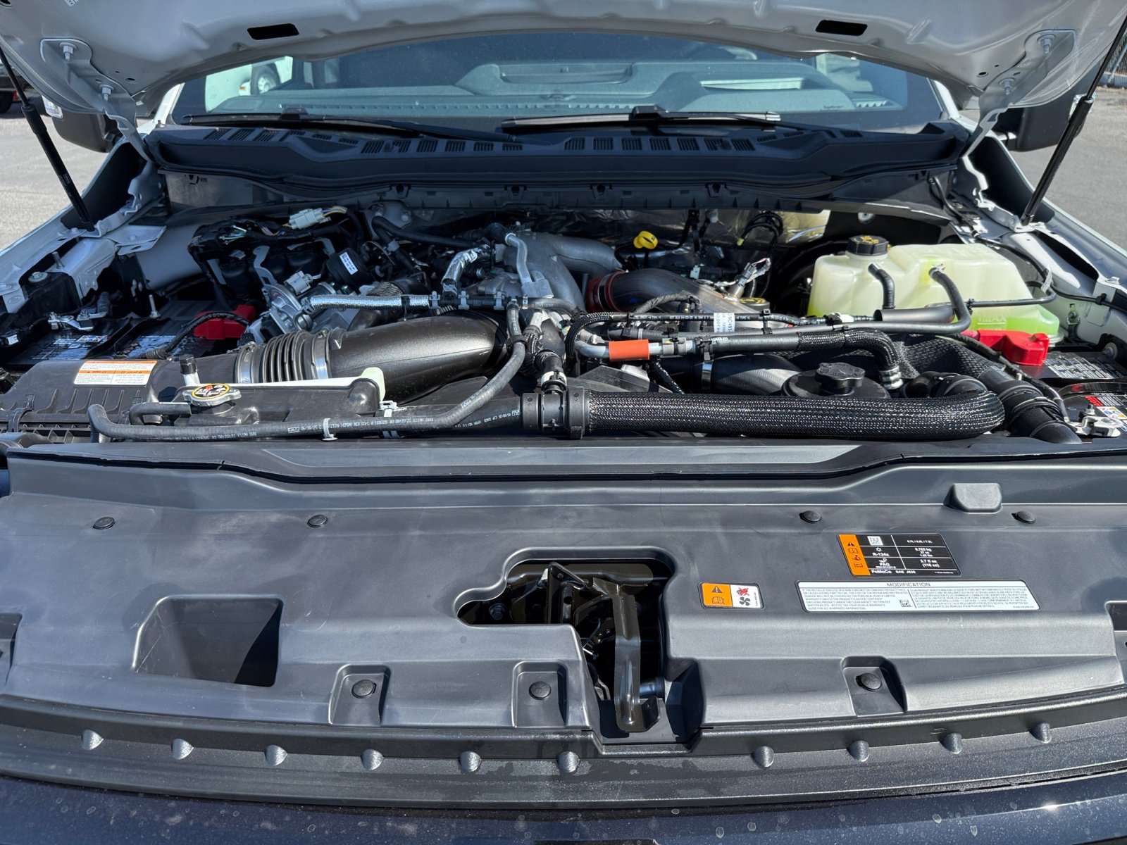 2025 Ford F-250 Lariat photo 18