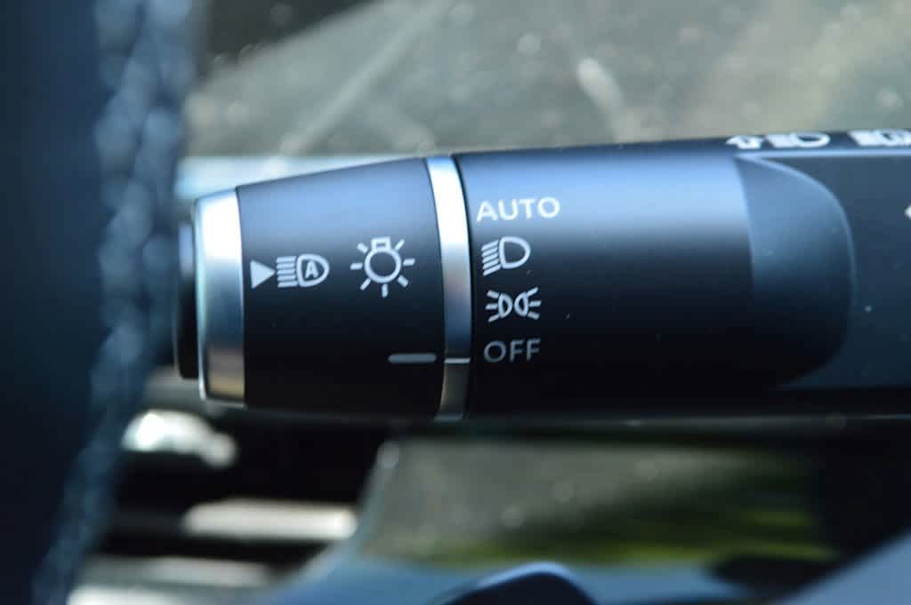 New 2025 Dynamic Metal INFINITI SENSORY image 16