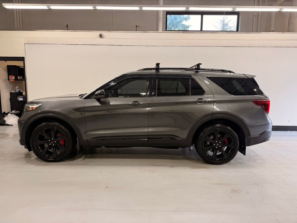Used 2020 Ford Explorer ST with VIN 1FM5K8GC8LGA41157 for sale in Golden Valley, Minnesota