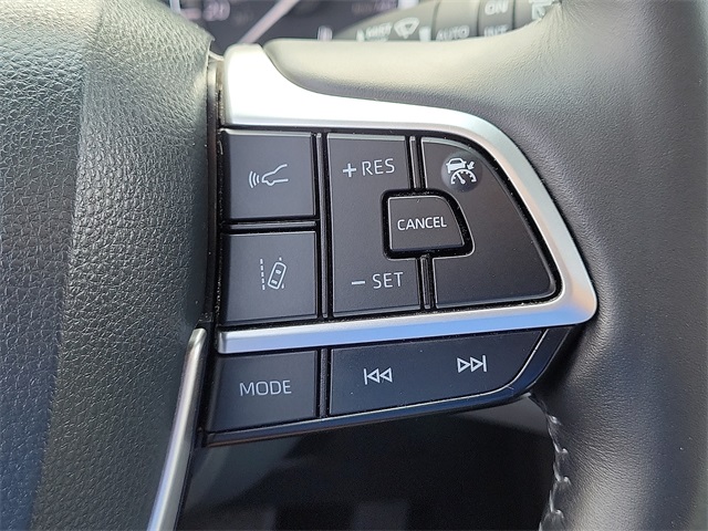 2022 Toyota Highlander Platinum photo 10