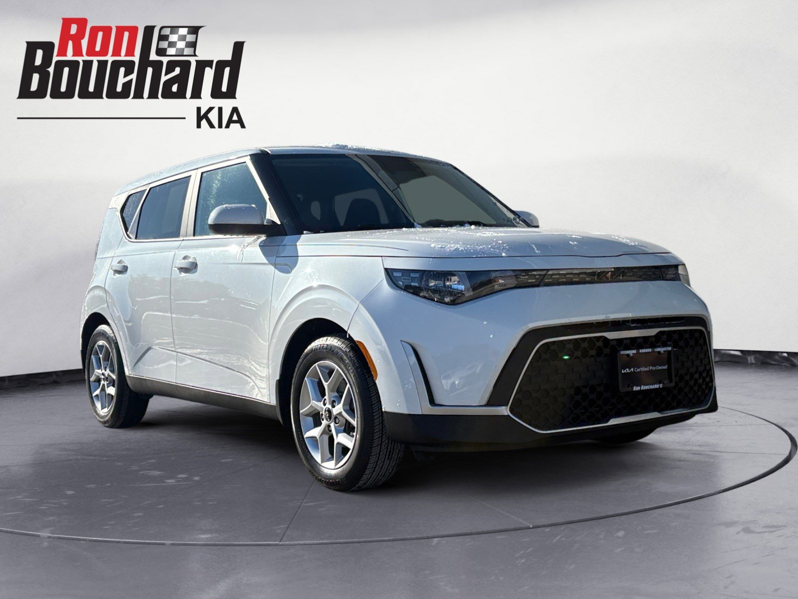 2023 Kia Soul LX's photo