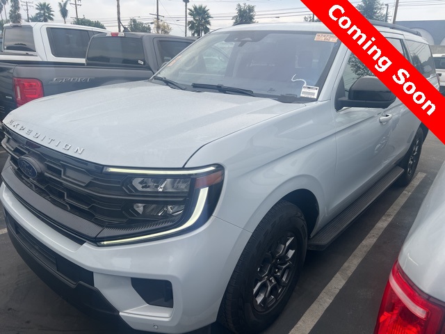 2025 Ford Expedition Active's photo