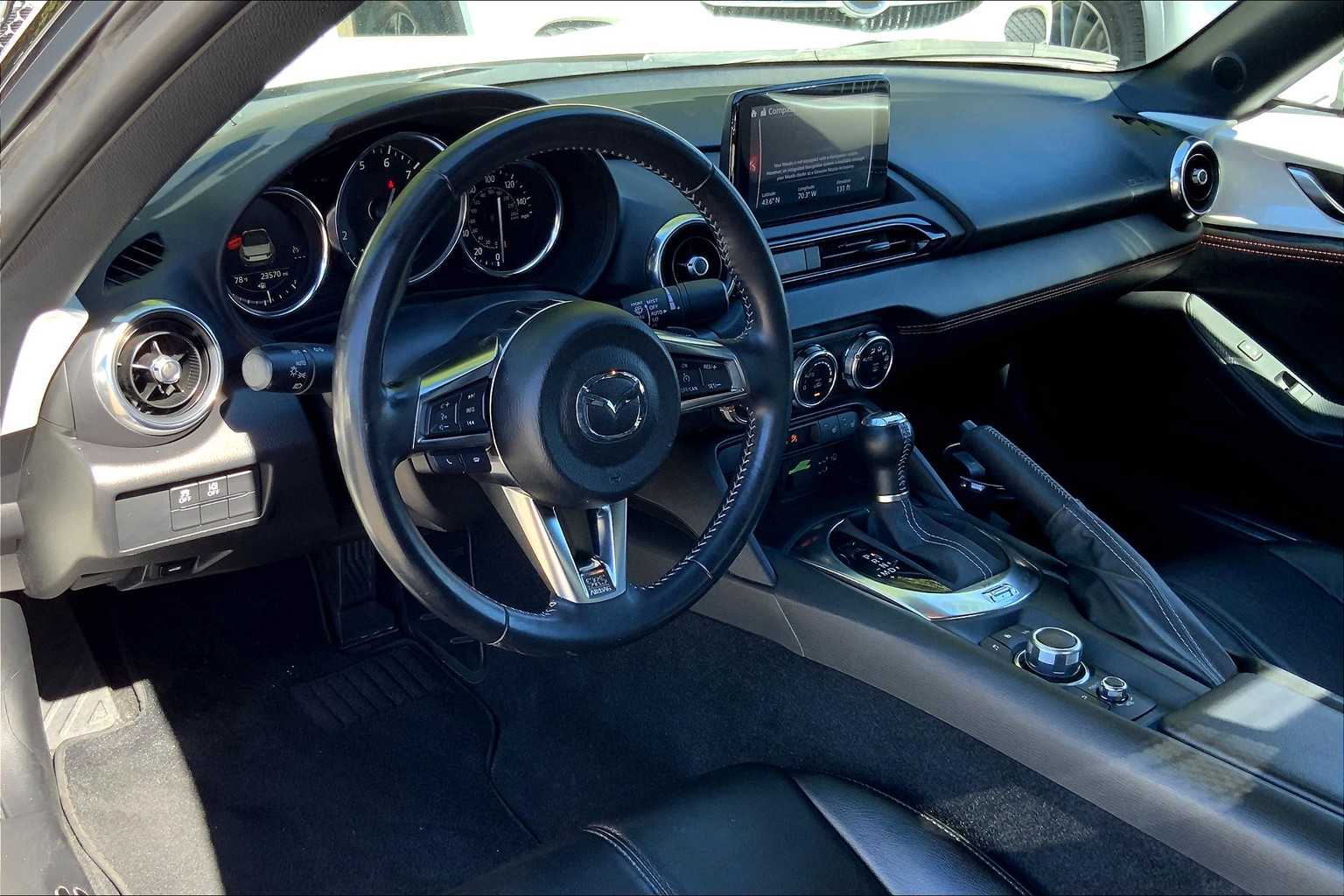 2022 Mazda MX-5 Miata Miata Grand Touring photo 17