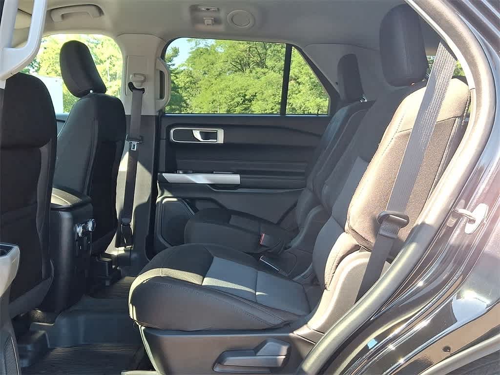 2022 Ford Explorer XLT photo 21
