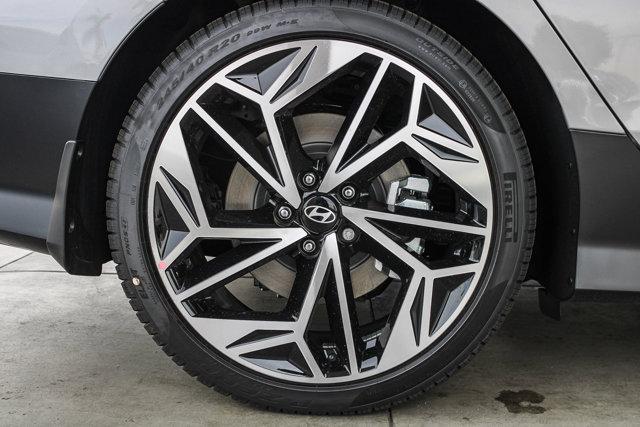 New 2025 Curated Silver Hyundai SEL image 39