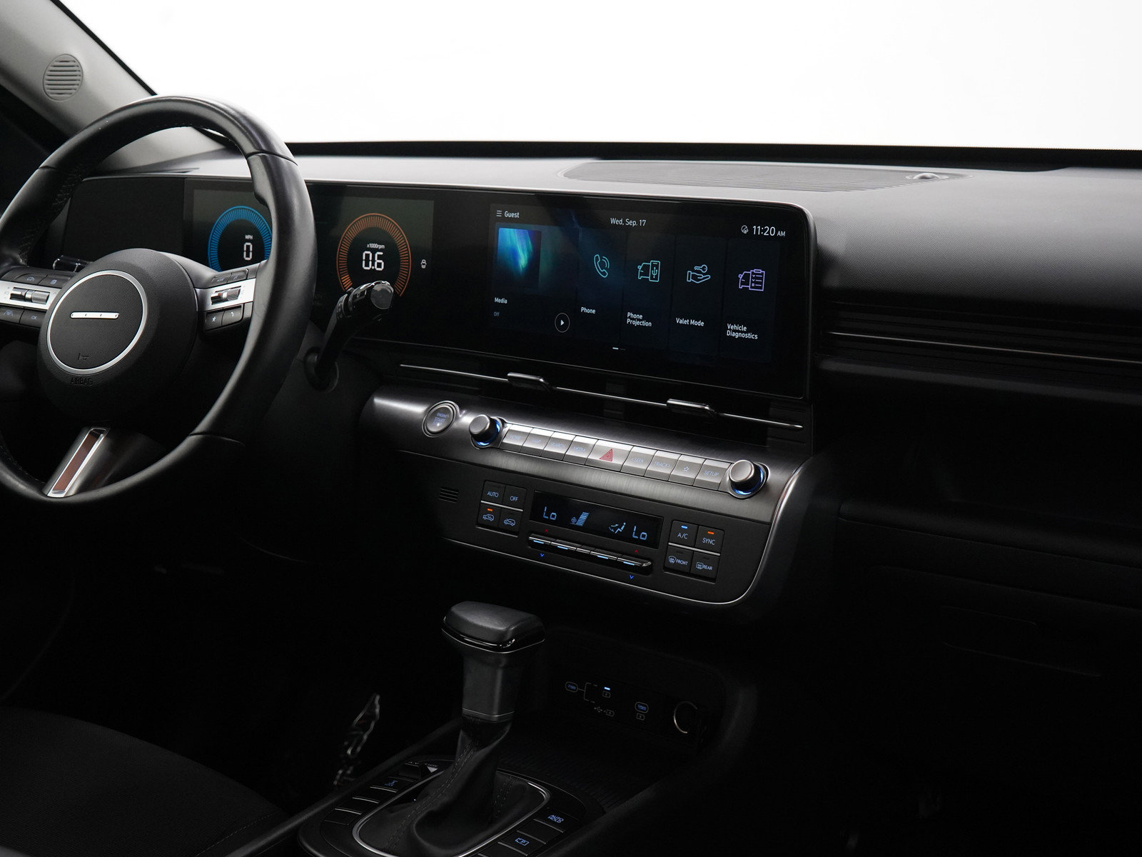 2024 Hyundai Kona SEL photo 12