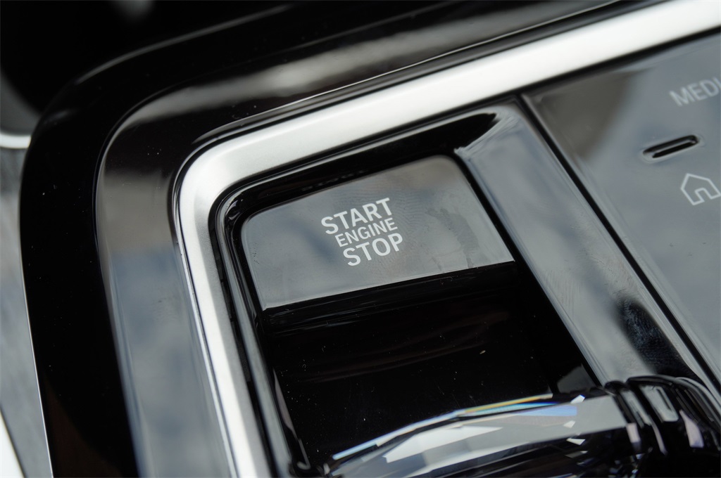2025 Bmw 740i photo 11