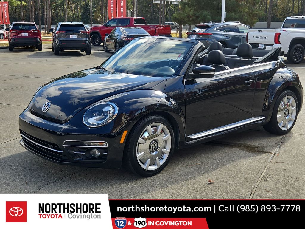 2019 Volkswagen Beetle SE's photo