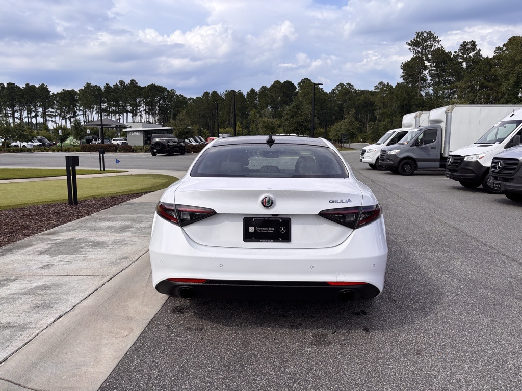 2024 Alfa Romeo Giulia Base photo 4