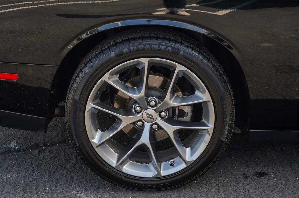 2022 Dodge Challenger GT photo 10