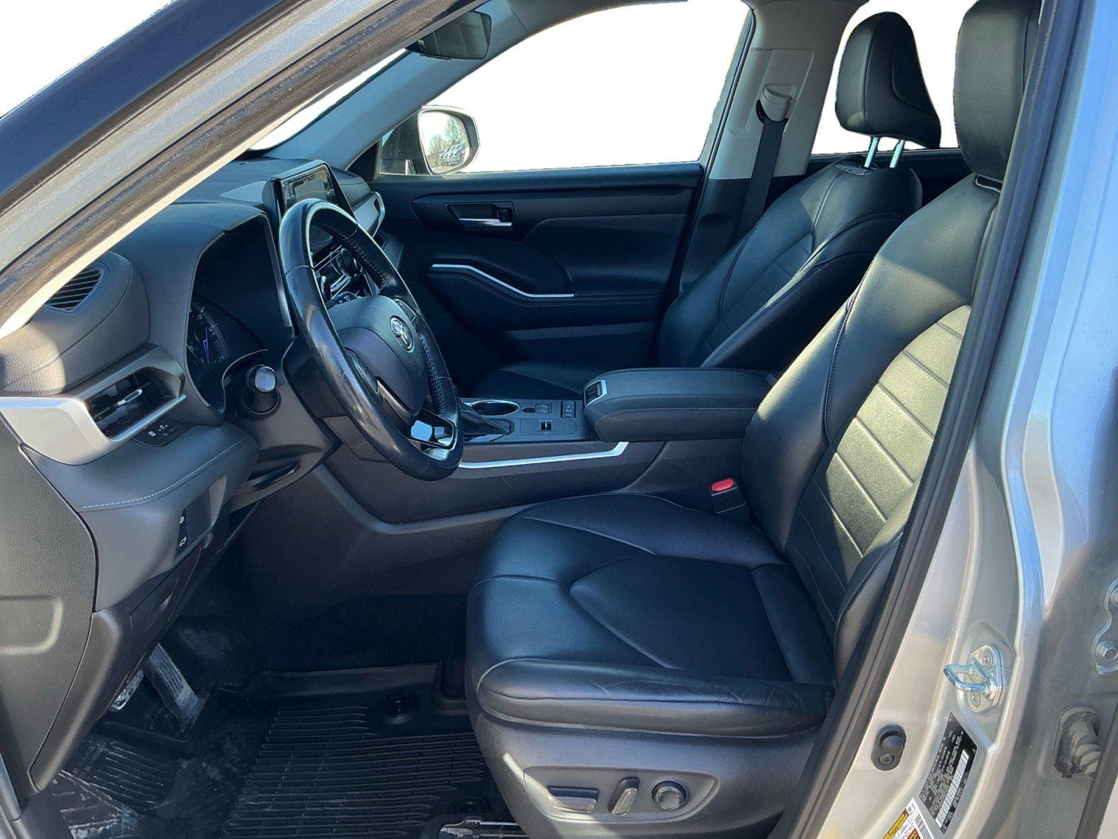 Pre-Owned 2021 Toyota Highlander Hybrid XLE Sport Utility in La Vista # ...