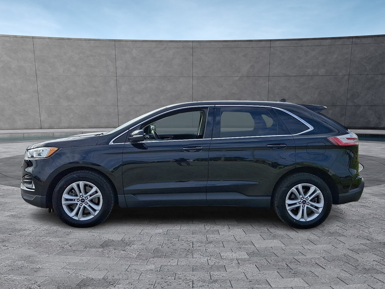 2020 Ford Edge SEL Sport photo 6