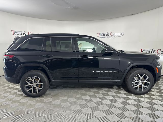 2025 Jeep Grand Cherokee Limited photo 4