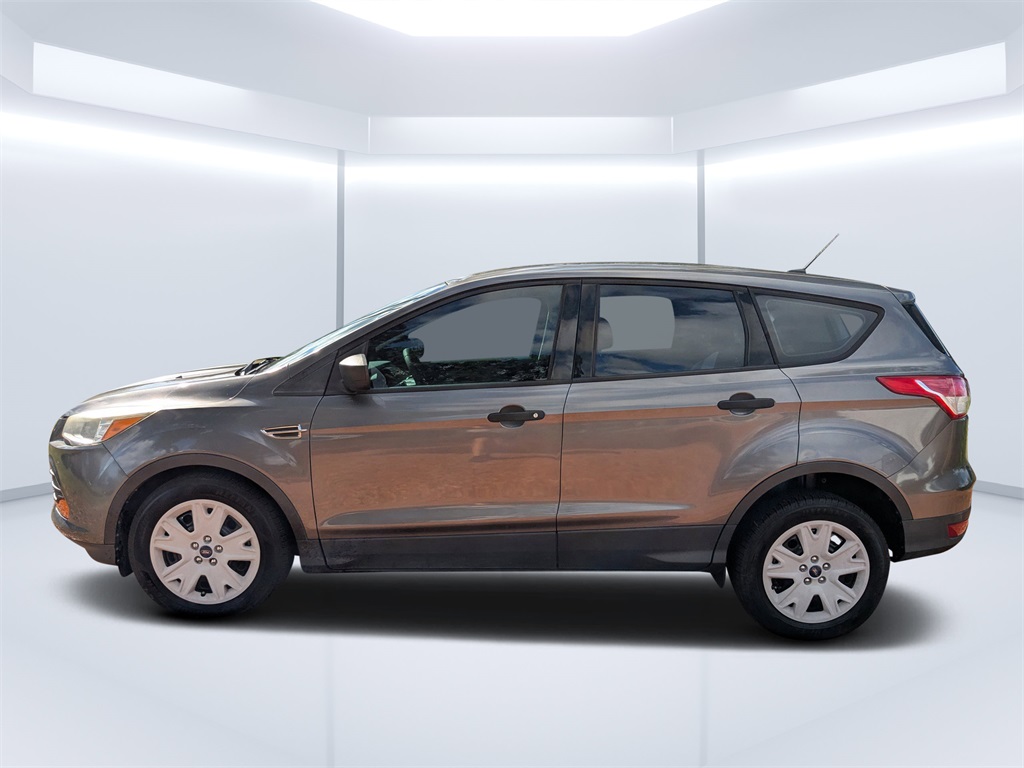2014 Ford Escape S photo 2