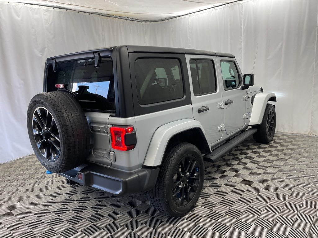 2023 Jeep Wrangler Sahara 4xe photo 3