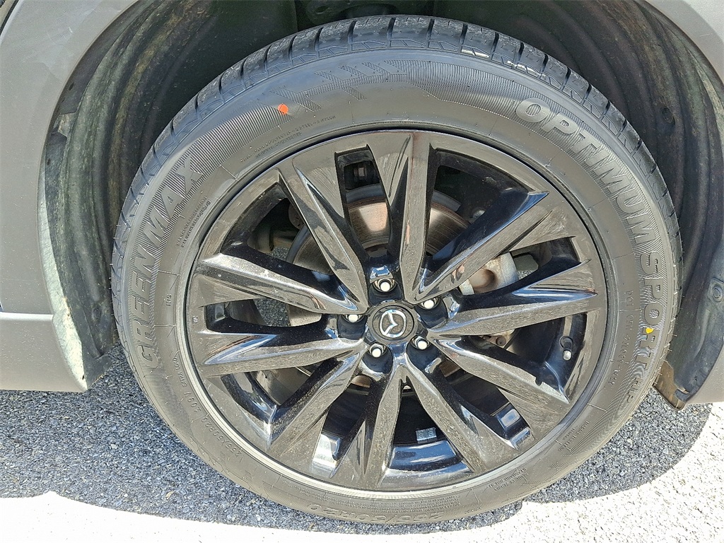 2023 Mazda CX-9 Touring photo 9