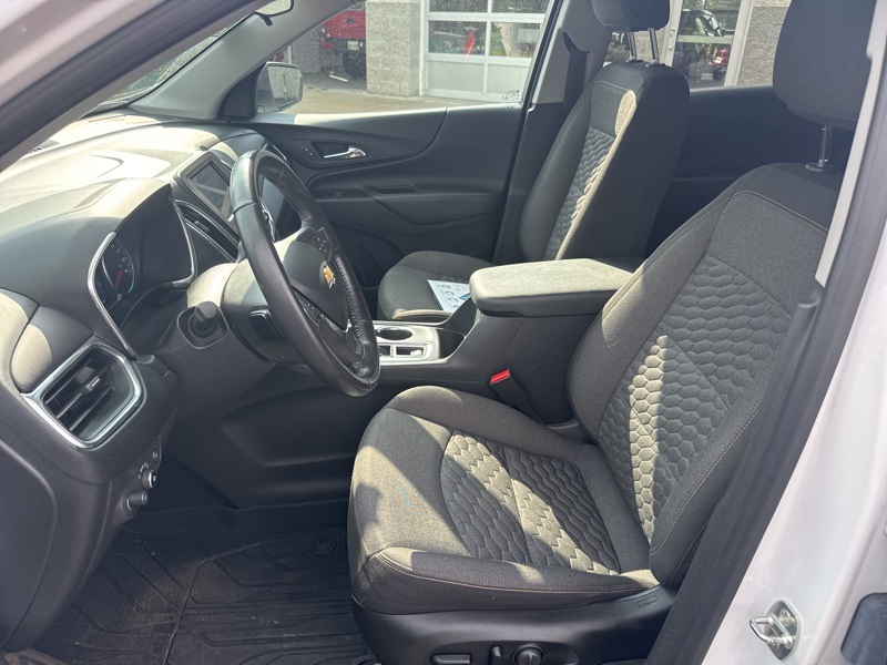 2021 Chevrolet Equinox LT photo 18