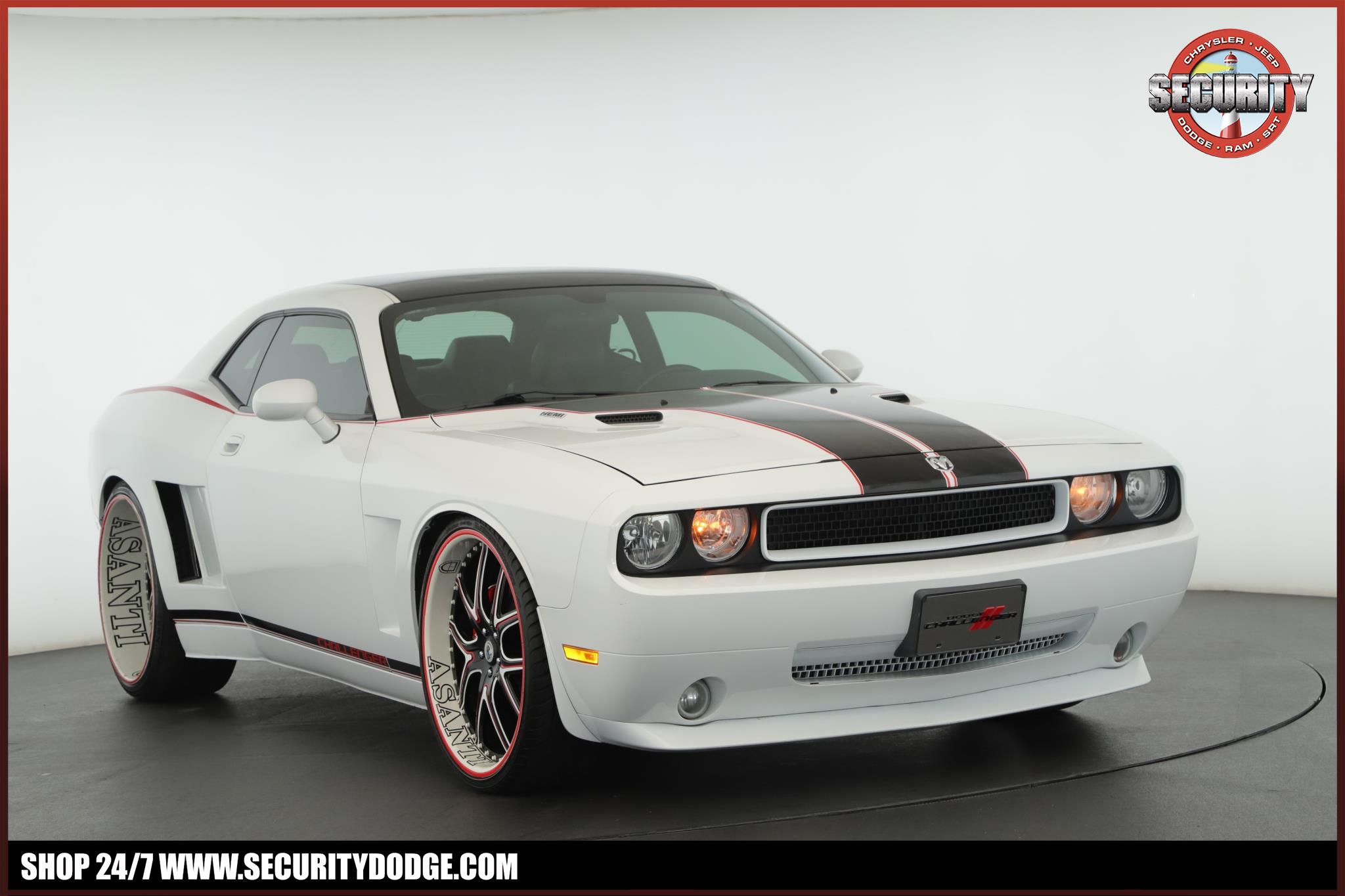 2010 Dodge Challenger R/T's photo