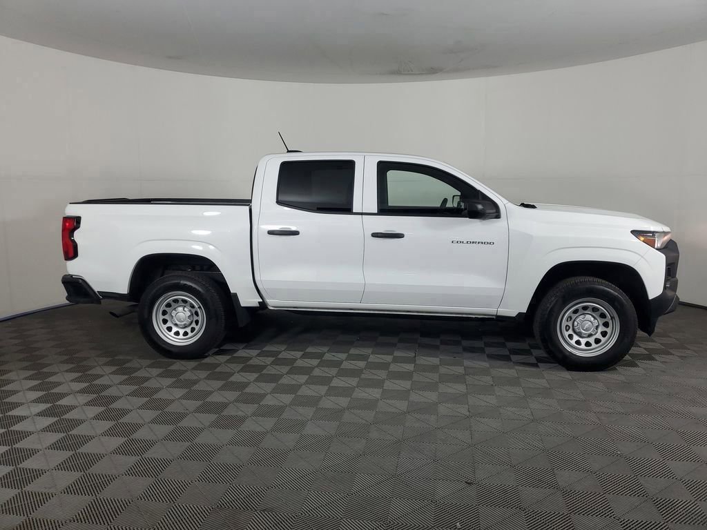 2025 Chevrolet Colorado LT photo 3