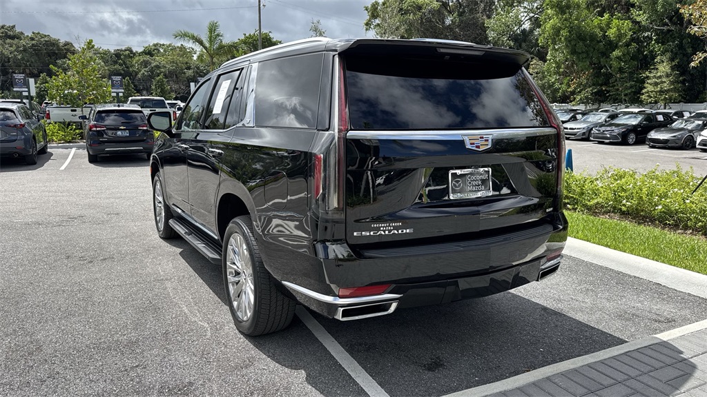 2023 Cadillac Escalade Premium Luxury photo 12