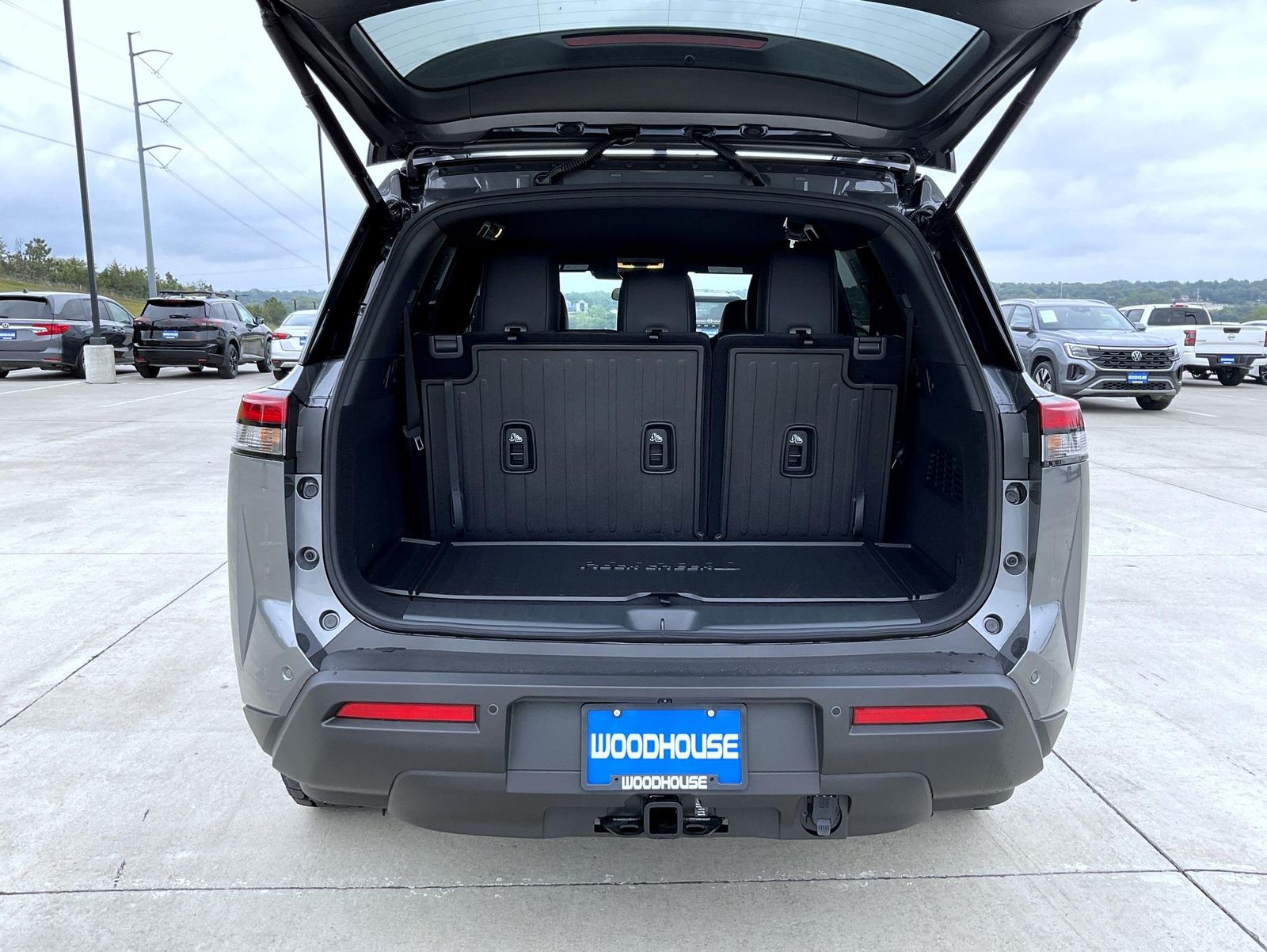 2025 Nissan Pathfinder Rock Creek photo 3