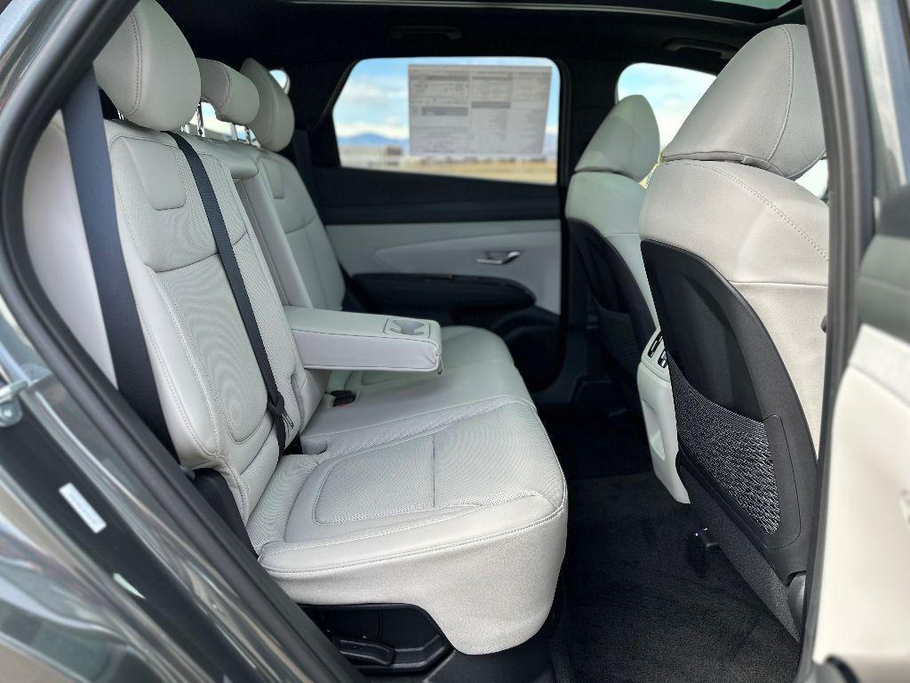 2025 Hyundai Tucson Hybrid Limited photo 21