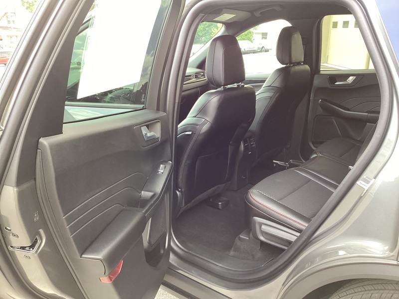 2025 Ford Escape Hybrid ST-Line Select photo 20