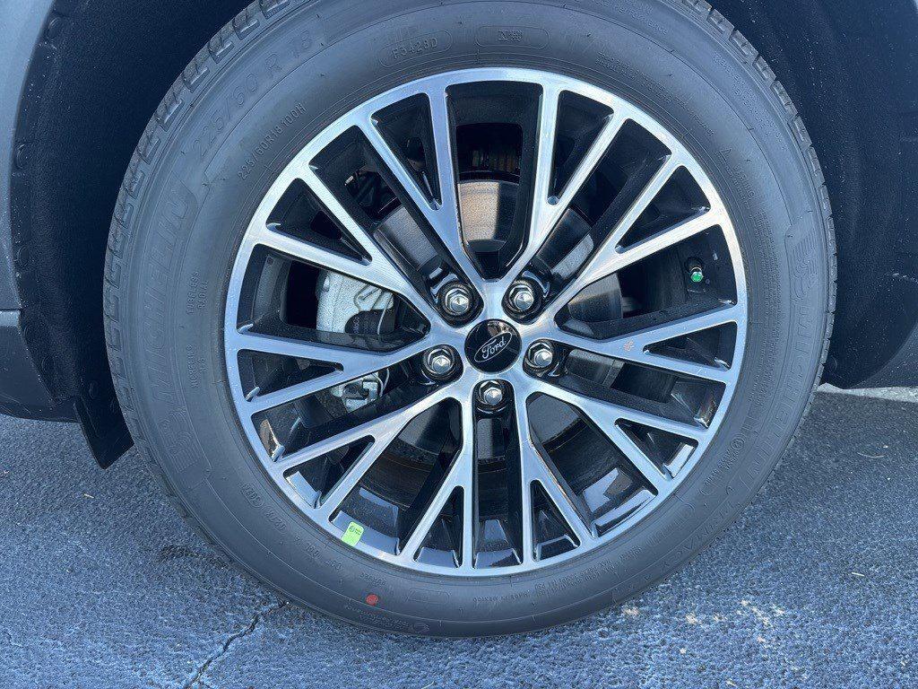 2025 Ford Escape Plug-In Hybrid photo 19