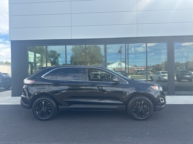 2018 Ford Edge SEL photo 2