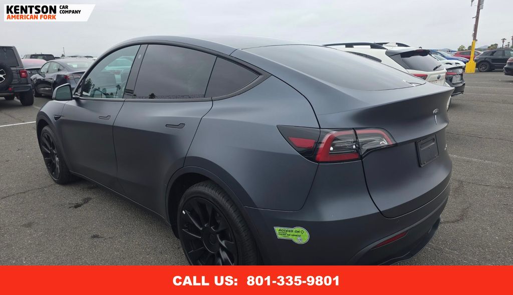 2023 Tesla Model Y Long Range photo 5