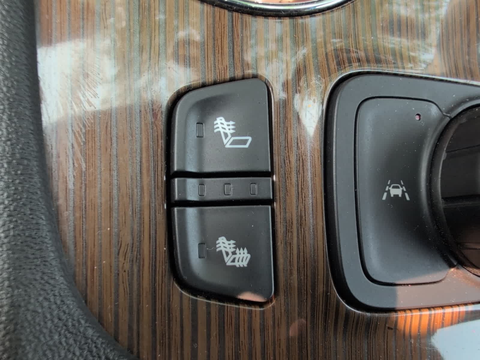 2023 Gmc Acadia SLE photo 23