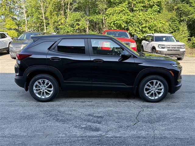 2026 Chevrolet Trailblazer LS photo 3