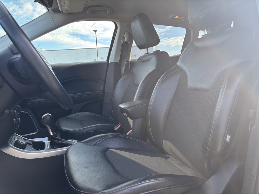2019 Jeep Compass Latitude photo 3