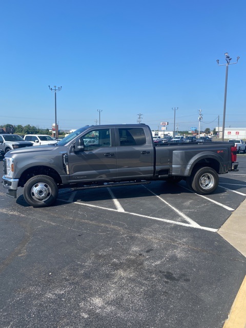 2025 Ford F-350 XL photo 4