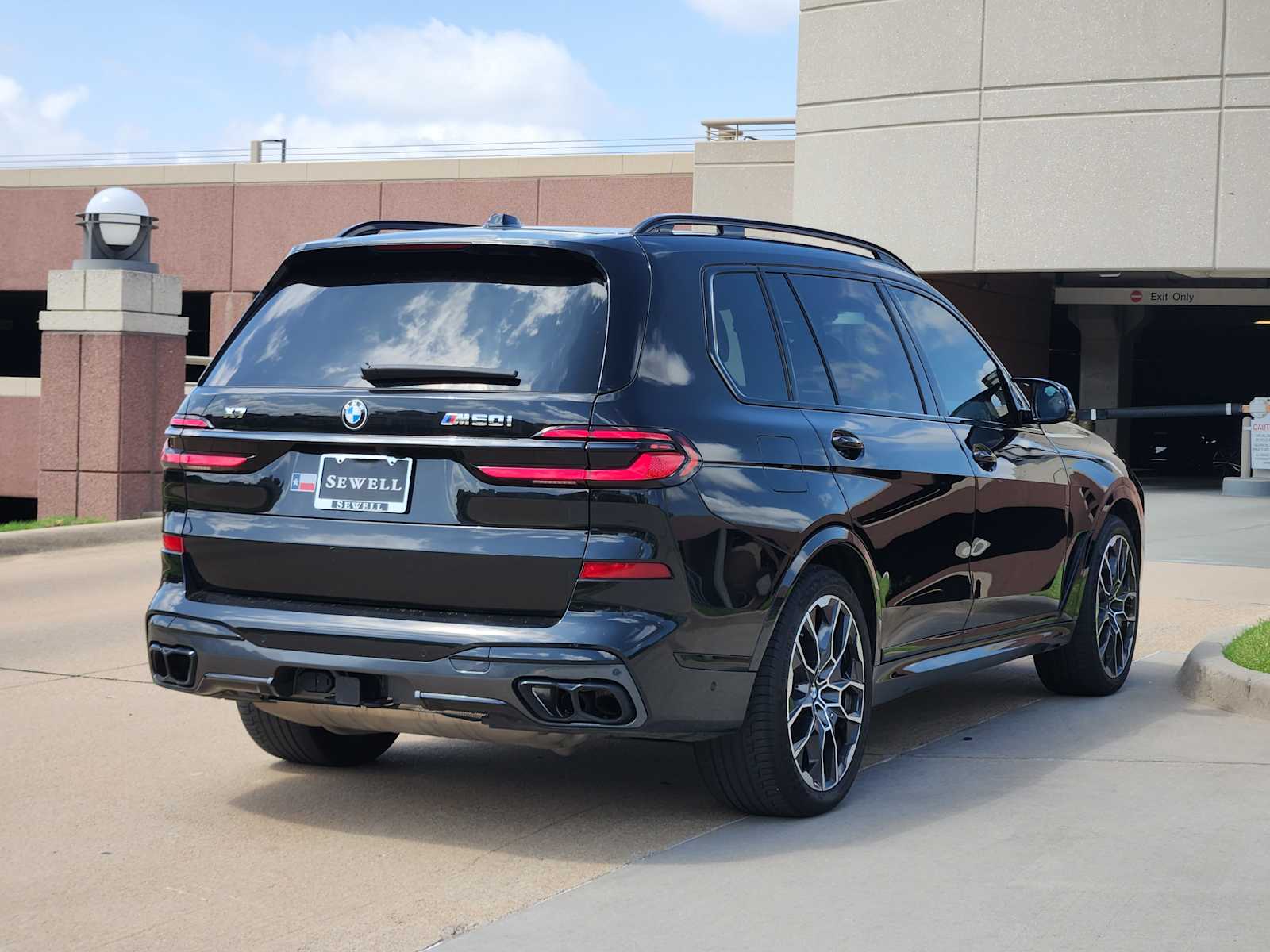 2024 Bmw X7 M60i photo 3