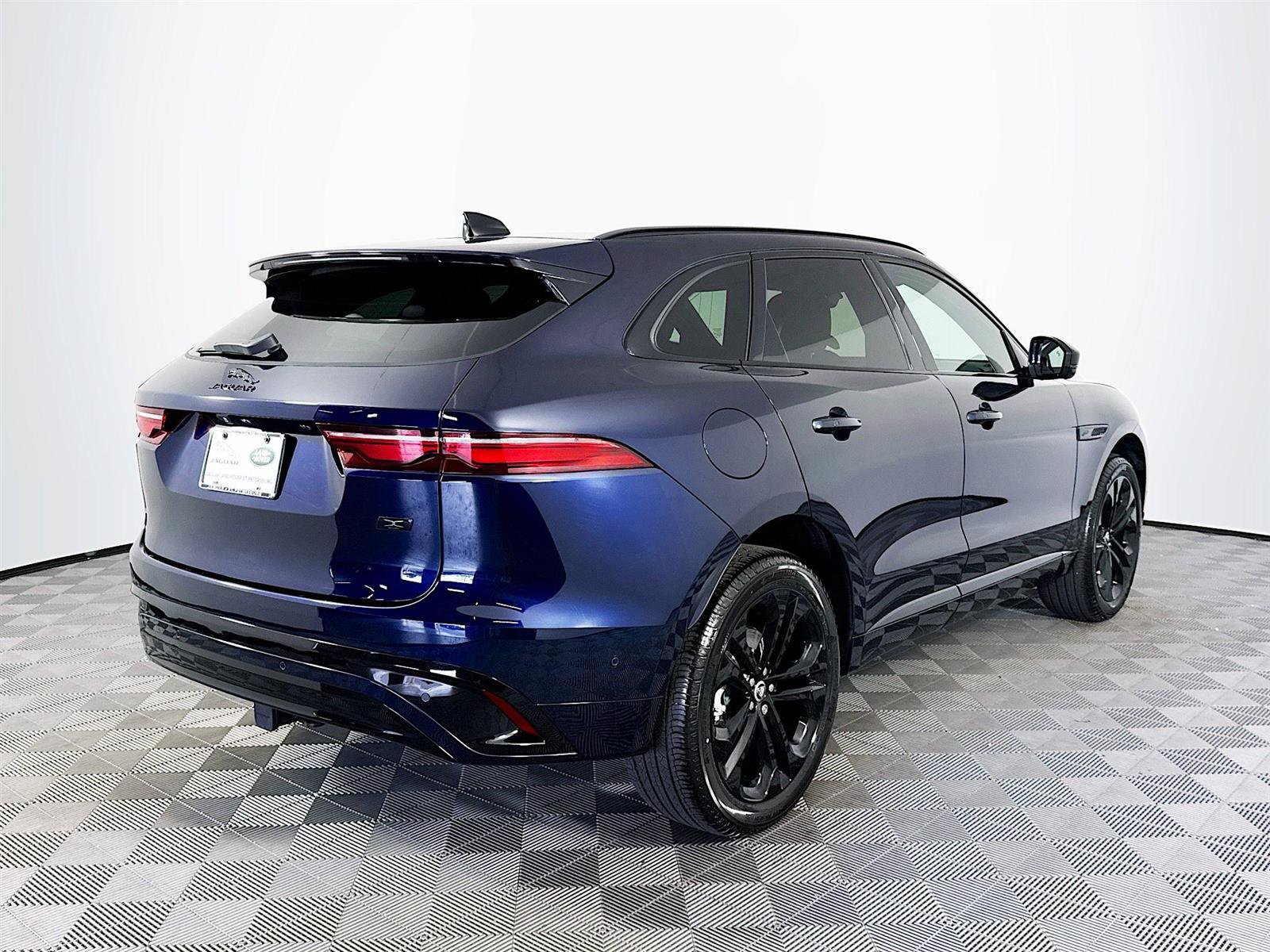 2026 Jaguar F-PACE P250 R-Dynamic S photo 4