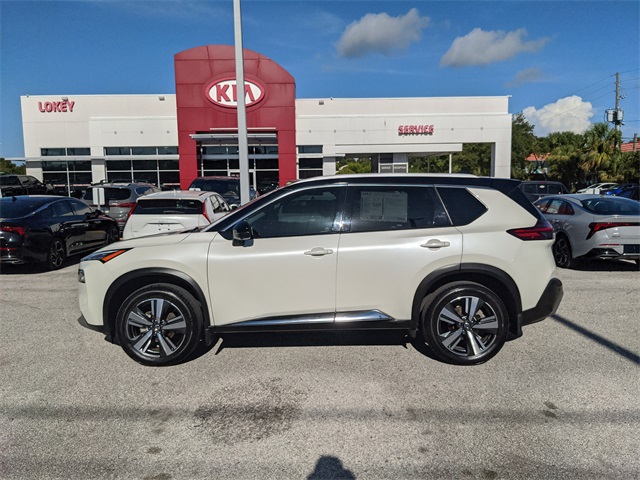 2021 Nissan Rogue SL photo 3