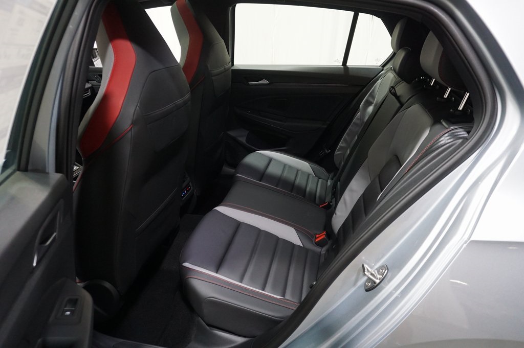 2025 Volkswagen Golf GTI Autobahn photo 6