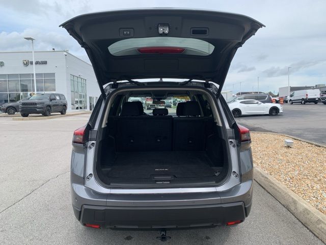 2024 Nissan Rogue SV photo 24