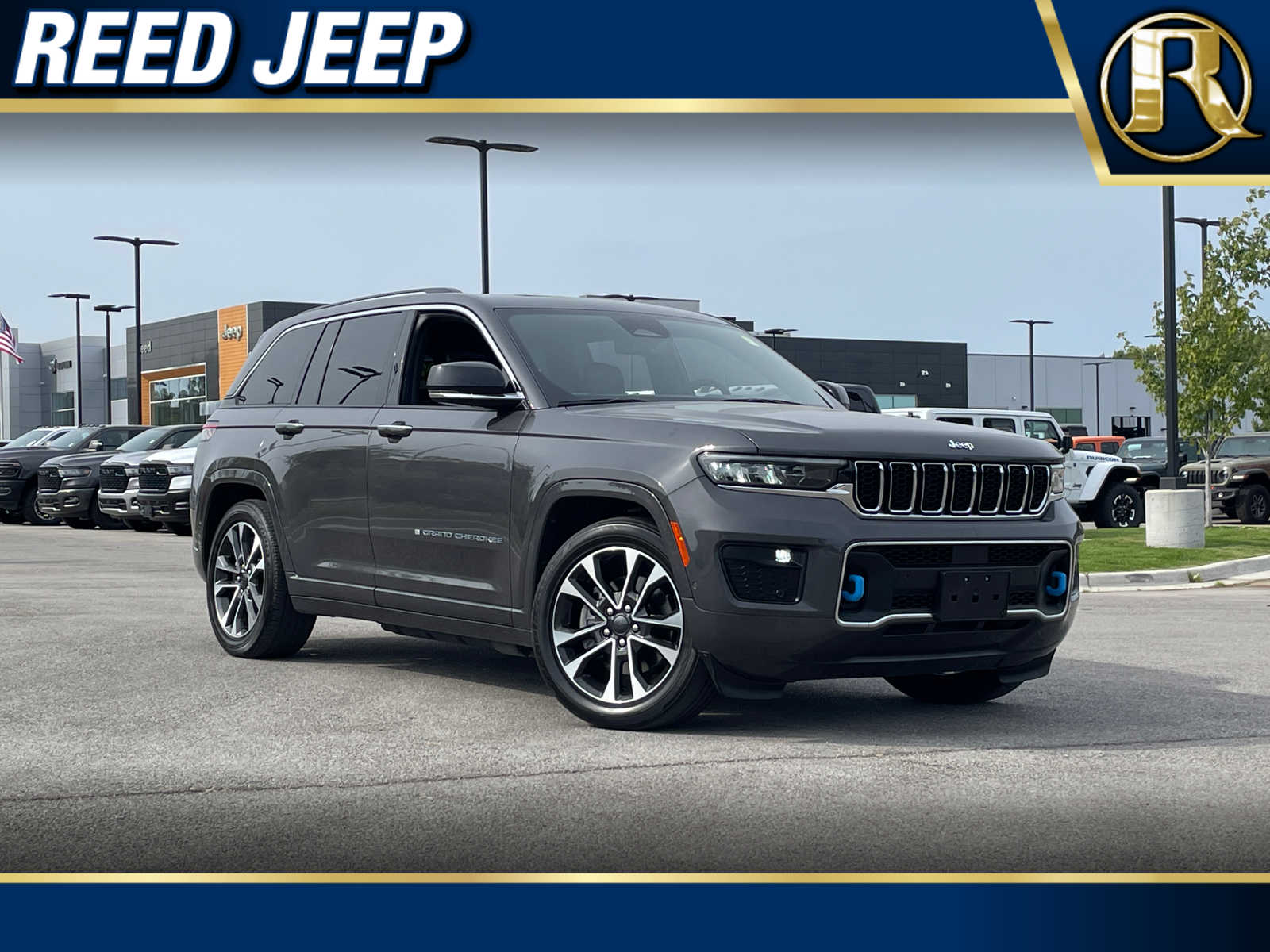 2023 Jeep Grand Cherokee Overland 4xe's photo