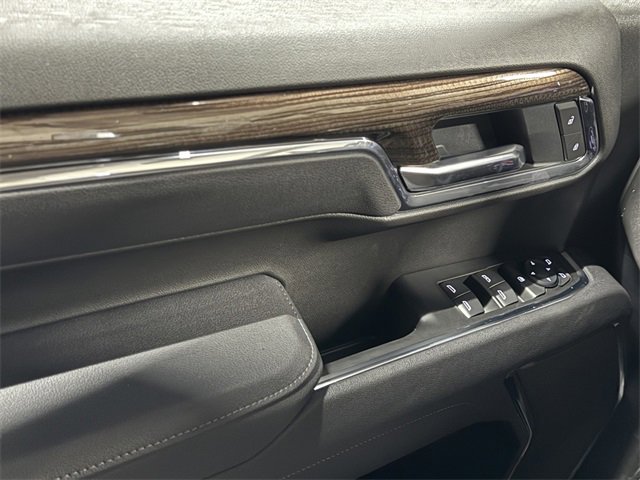 2025 Chevrolet Silverado 1500 LT photo 30