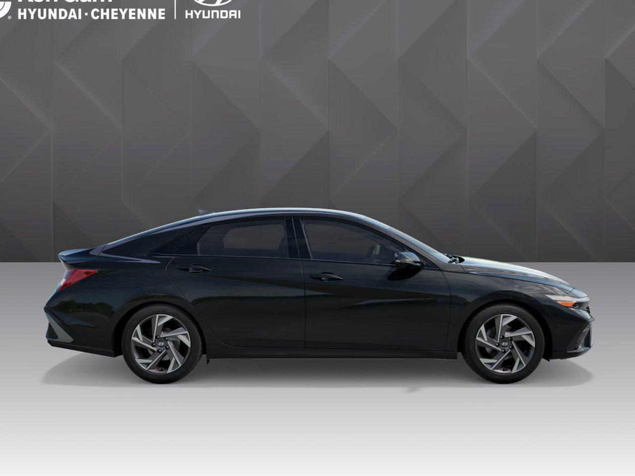 2025 Hyundai Elantra SEL Sport photo 19