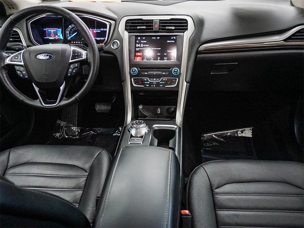 2017 Ford Fusion Energi SE photo 14