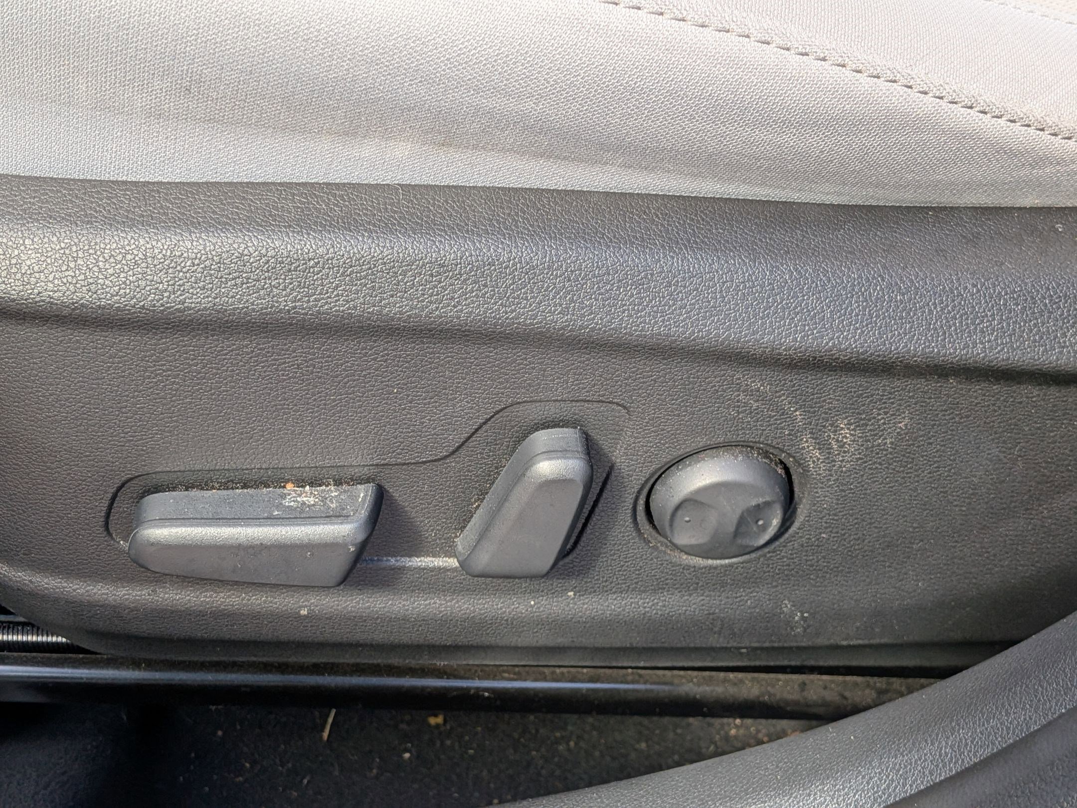 2023 Hyundai Kona SEL photo 13