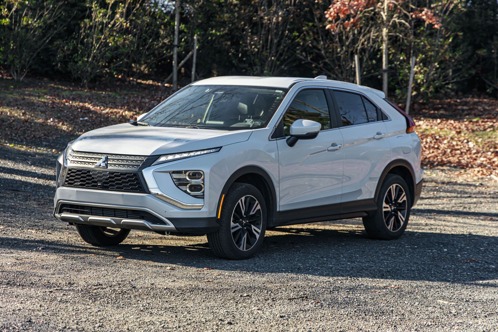 2024 Mitsubishi Eclipse Cross SE's photo